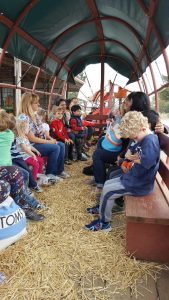 cherry-hill-montessori-hay-ride